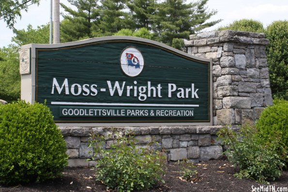 Moss-Wright Park sign