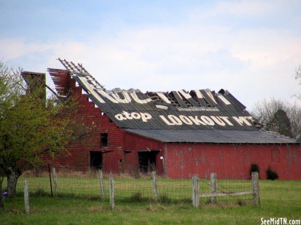 Crumbling Rock City Barn near Rover