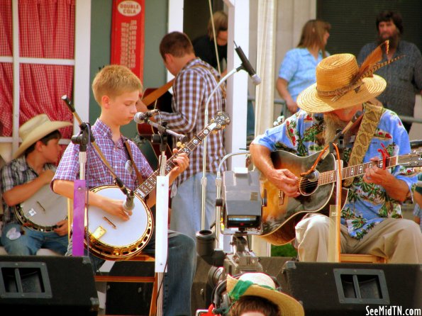 Smithville Fiddler's Jamboree - Kid Banjo Player