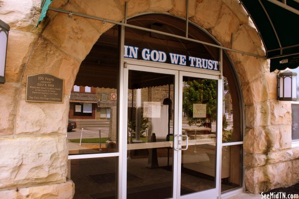 County Courthouse arched main entrance