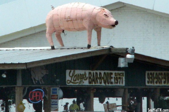 Larry's Bar-B-Que