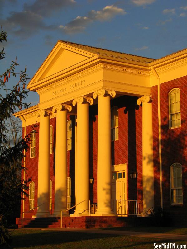 Grundy County Courthouse 1