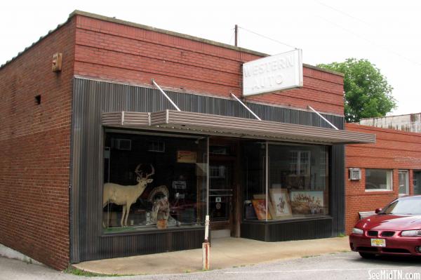 Old Western Auto in Centerville