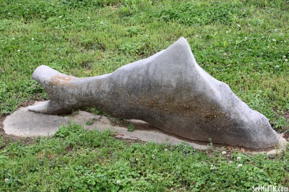 Stone Bridge Memorial Park: Rock Shark