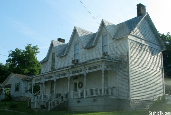 Petersburg: Old Home