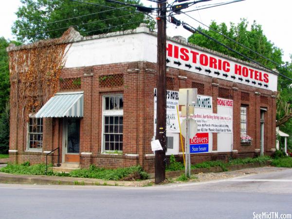 Bank of Red Boiling Springs