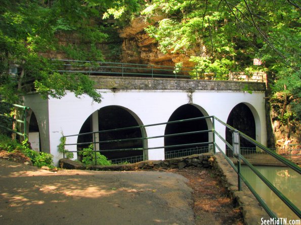 Dunbar Cave Arches