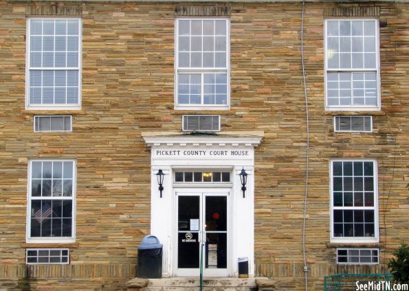 Pickett Co. Courthouse Front Entrance