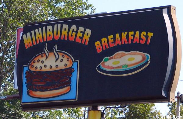 Hamburger &amp; Breakfast