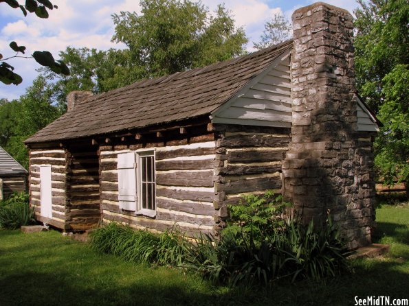 Sam Davis Home Dogtrot Outbuilding