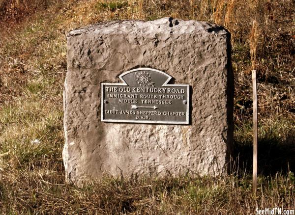 Old Kentucky Road D.A.R. Marker