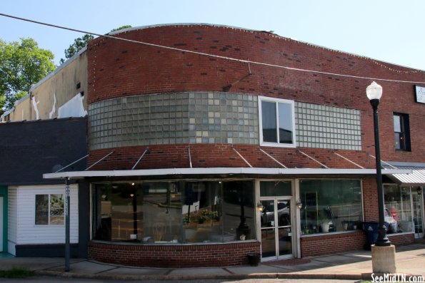 Curved Storefront