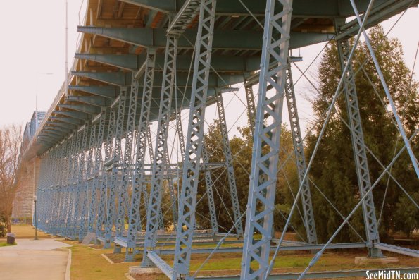 Walnut Street Pedestrian Bridge