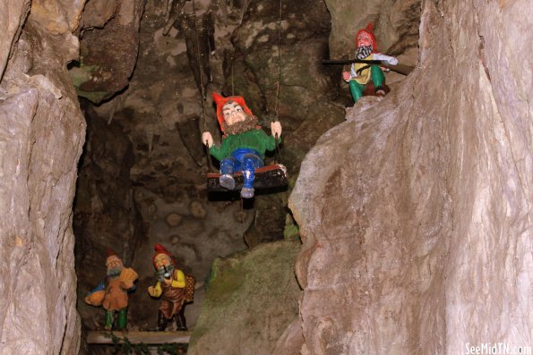 77d: Fairyland Cavern: Gnomes