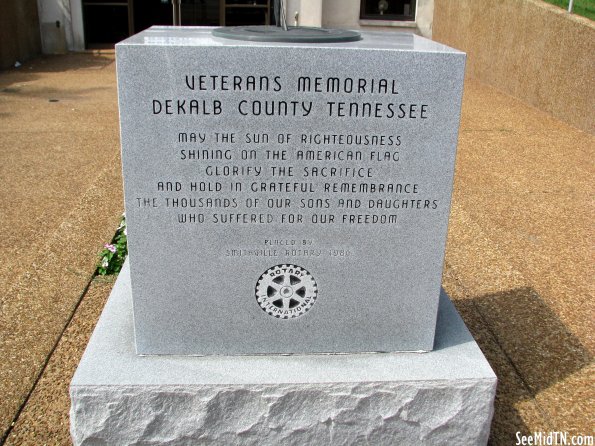 DeKalb: Veterans Memoiral