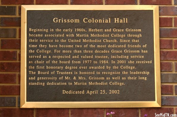 Giles: Colonial Hall