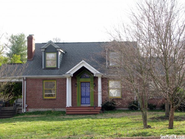 Colorful house in Green Hills