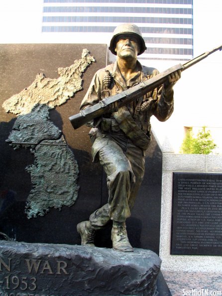 Korean War memorial Statue