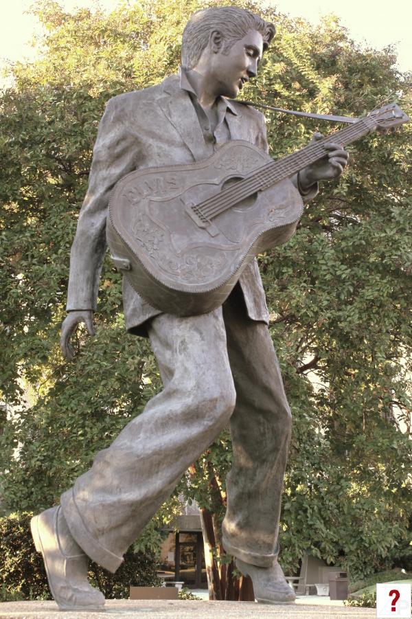 Elvis Statue