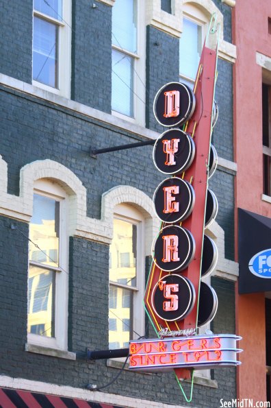 Dyer's Burgers neon sign