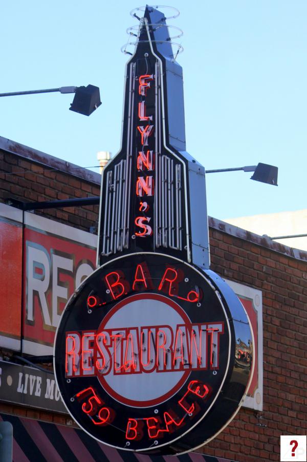 Flynn's Bar &amp; Restaurant neon sign