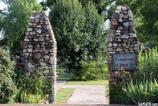 Bruceton: Templeton Park Gate 1938