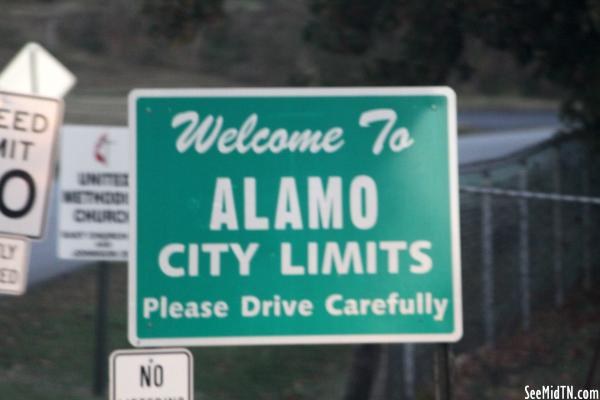Welcome to Alamo sign