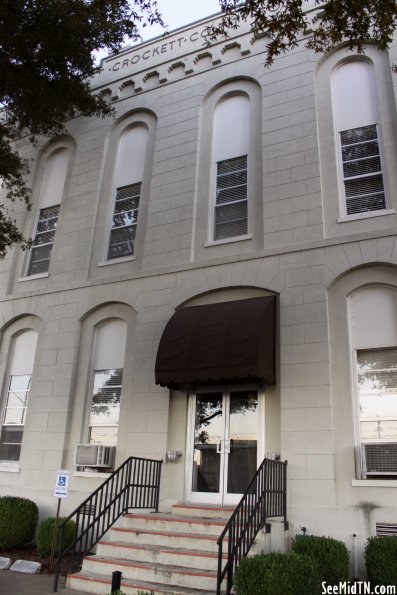 Crockett County Courthouse Front Entrance