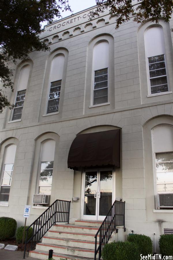 Crockett County Courthouse Front Entrance