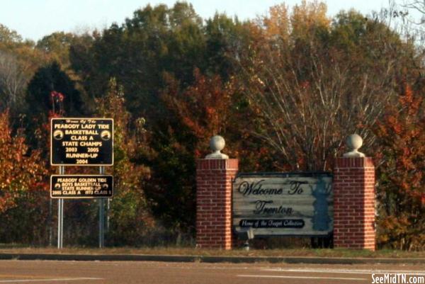Trenton Welcome Sign