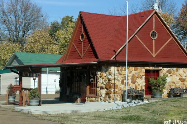 Troy: The Chalet