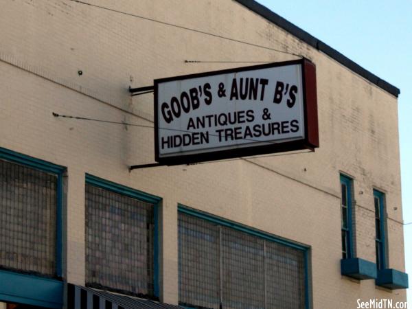 Greenfield: Goob's & Aunt B's Antiques