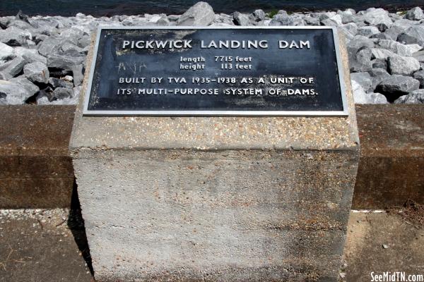 Pickwick Dam Plaque