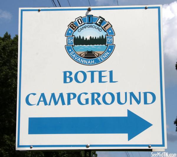 Botel Campground Sign