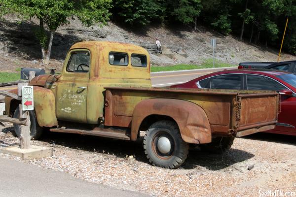 Pickwick Outpost: International Truck